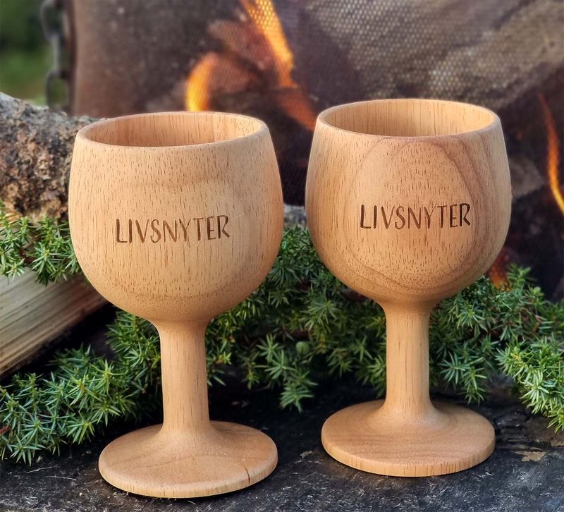 Wineglass of wood, Livstnyter