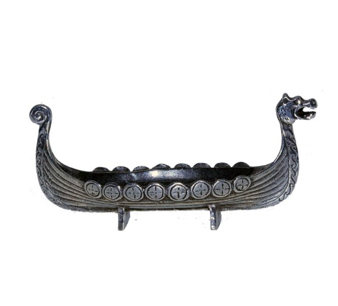 Main Image Viking ship with 8 shields Tinn-Per