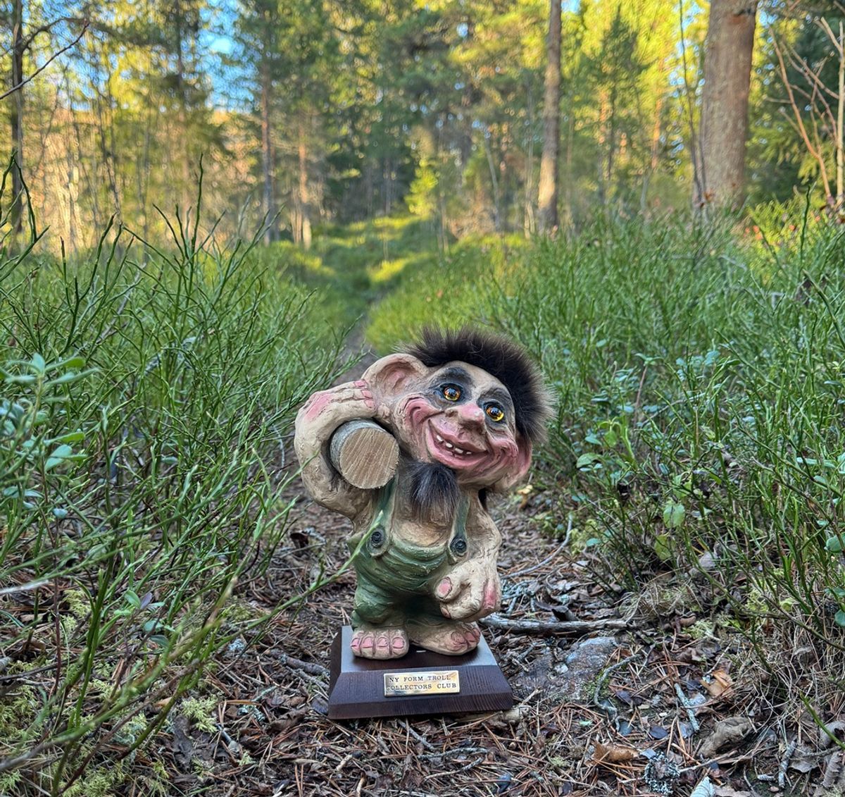 Club Troll 2026, Troll carrying tree stump (Troll #529)