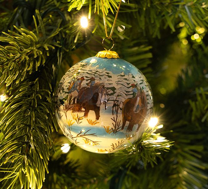 Main Image Glass bauble, Santas working in the forest