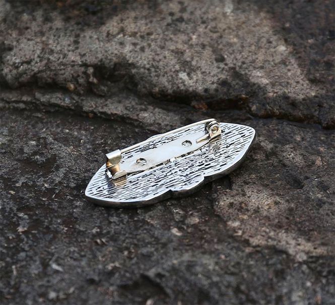 Main Image Brooch, Freya